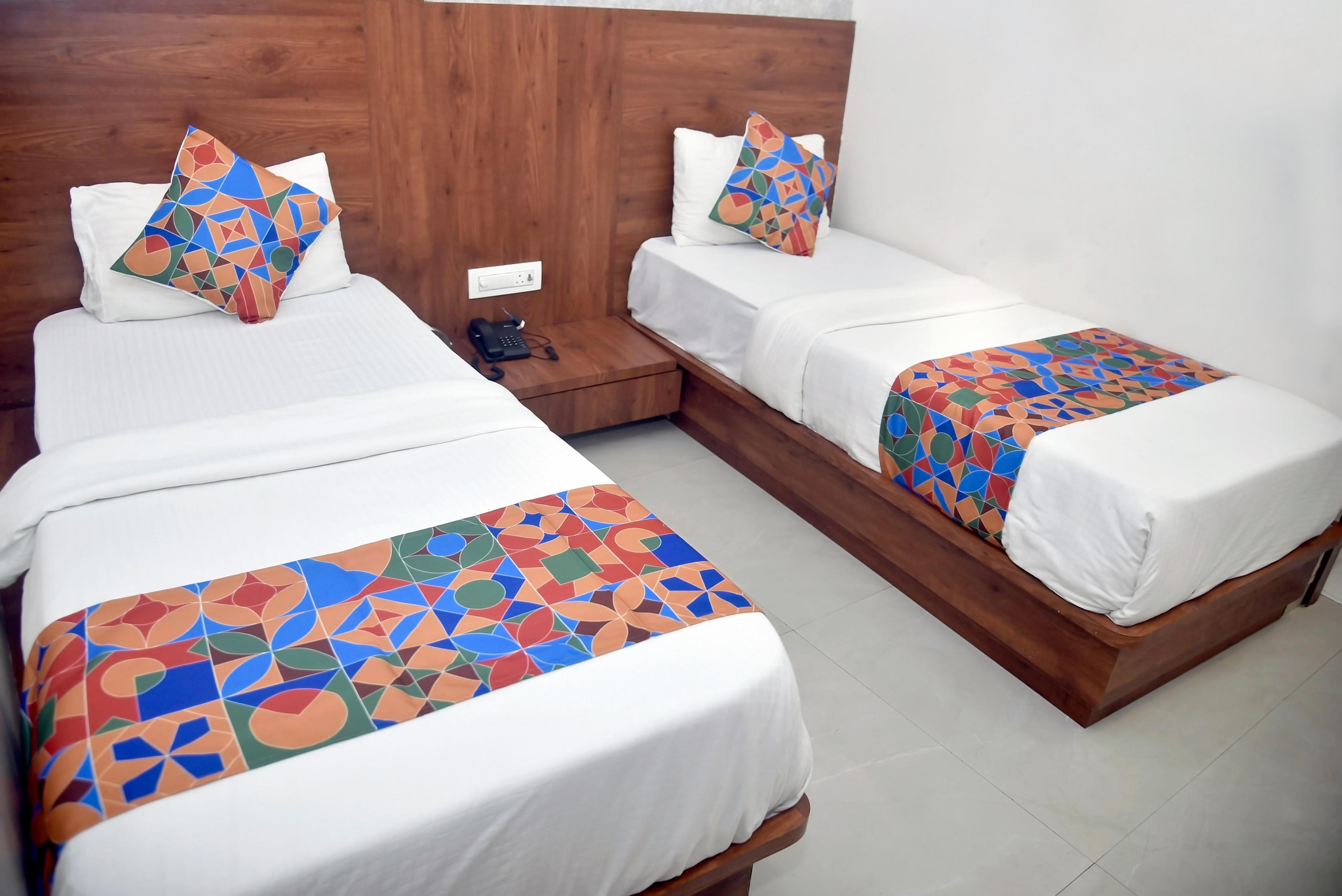 Hotel Pride Inn Family Triple Bed Room