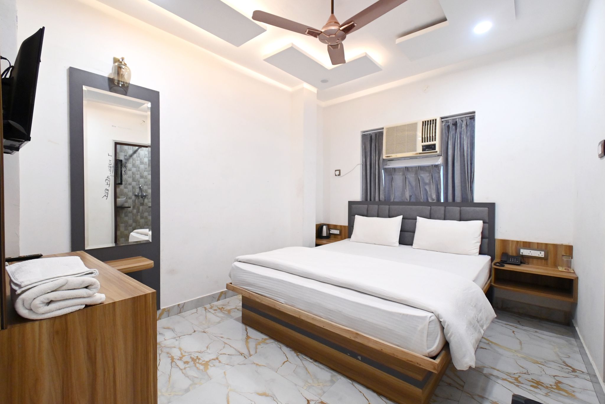 Namah Inn Deluxe Room 3