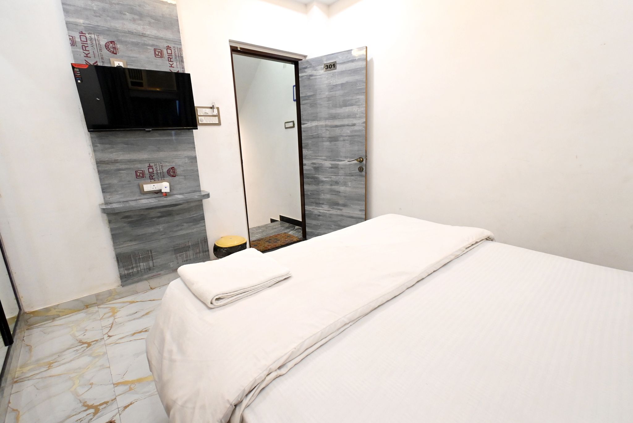 Namah Inn Deluxe Room 13