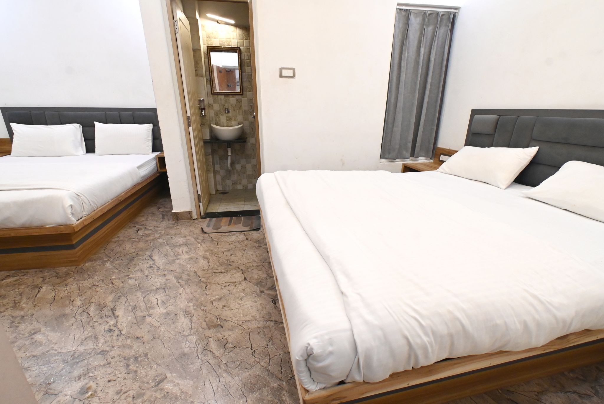 Namah Inn Super Deluxe Room 3