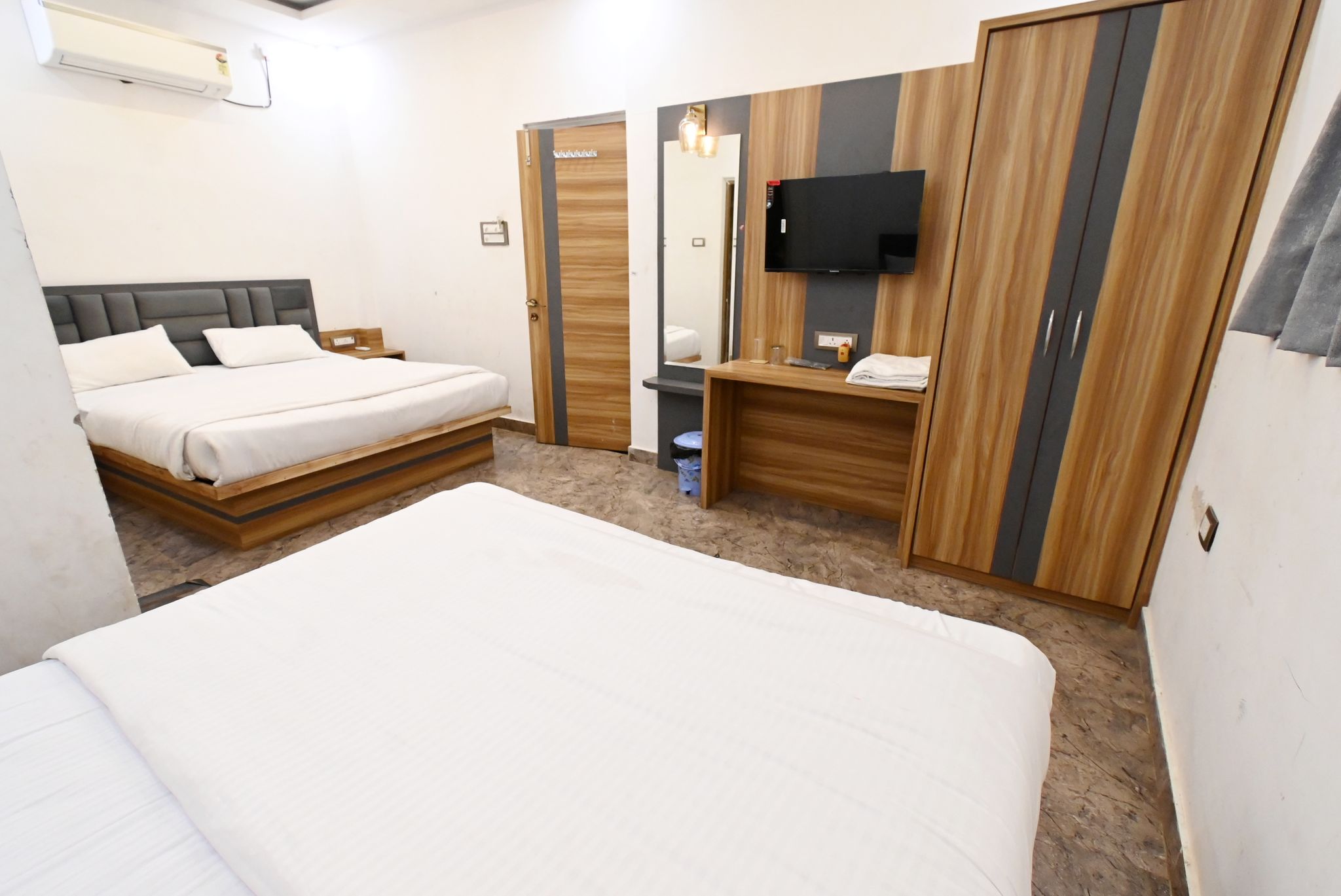 Namah Inn Super Deluxe Room 5