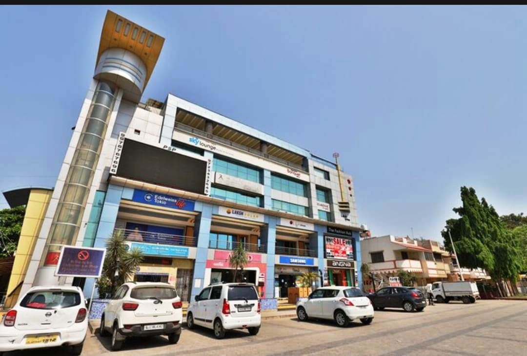 HOTEL LAKSH RESIDENCY