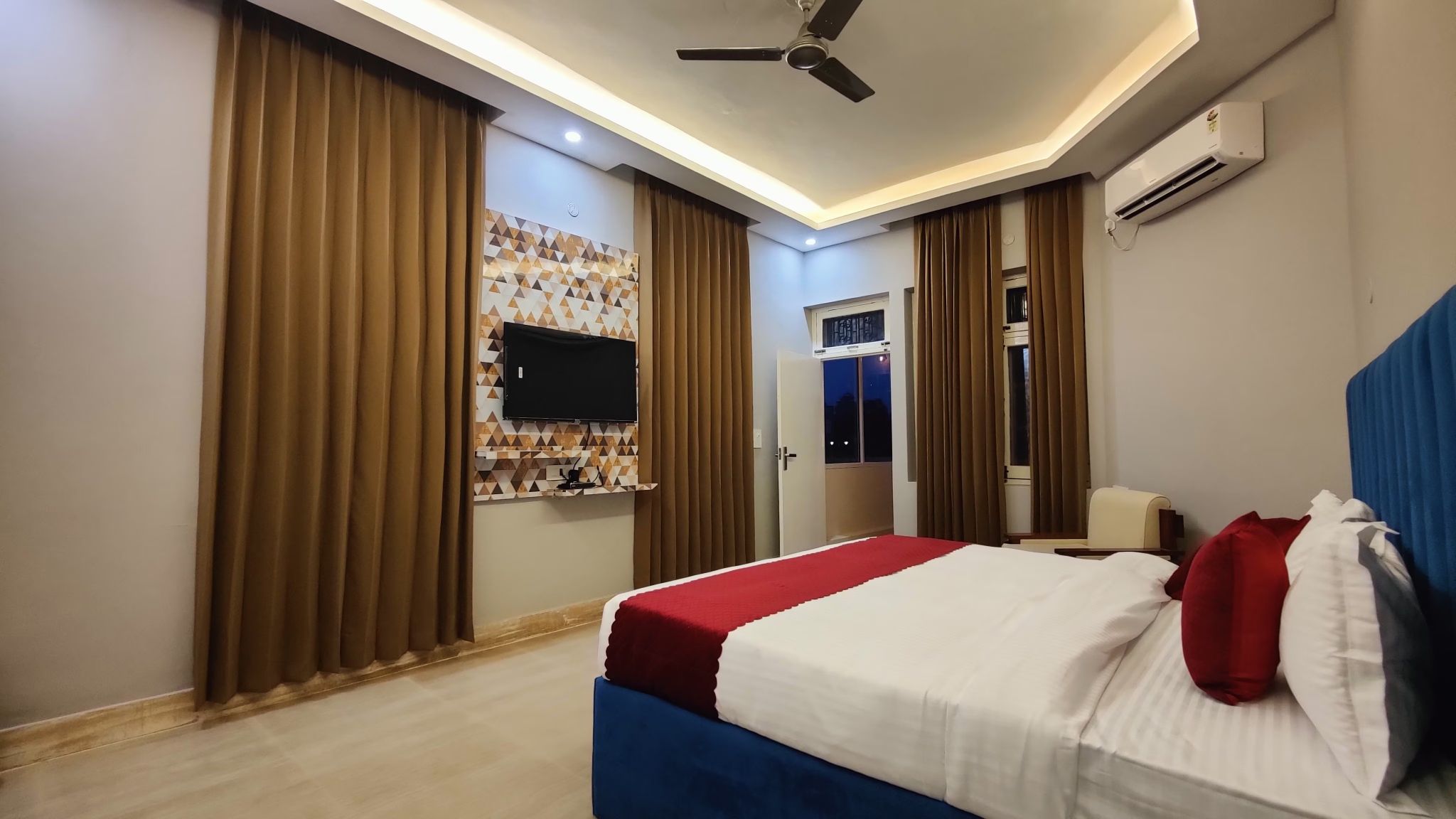 Premium Suite