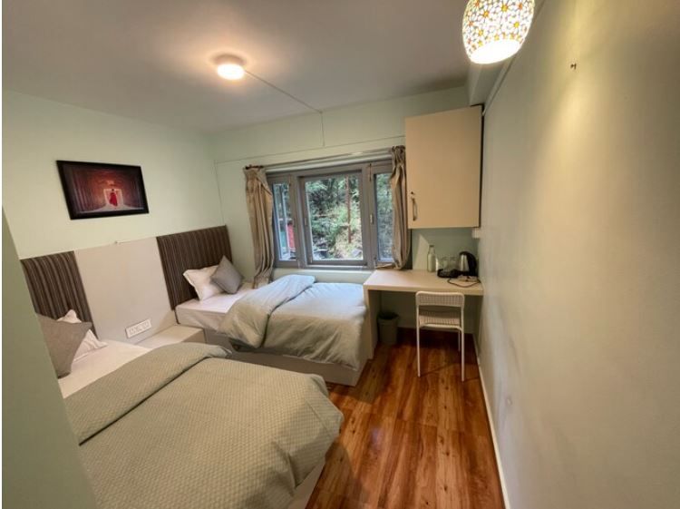 Standard twin room