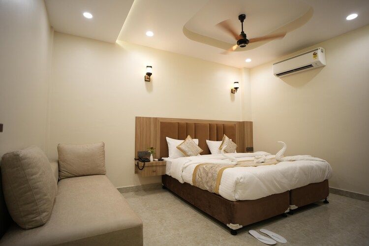 HOTEL OM VILLA DELUXE ROOM 4