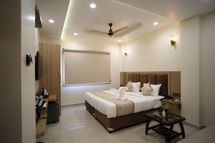 HOTEL OM VILLA DELUXE ROOM 2