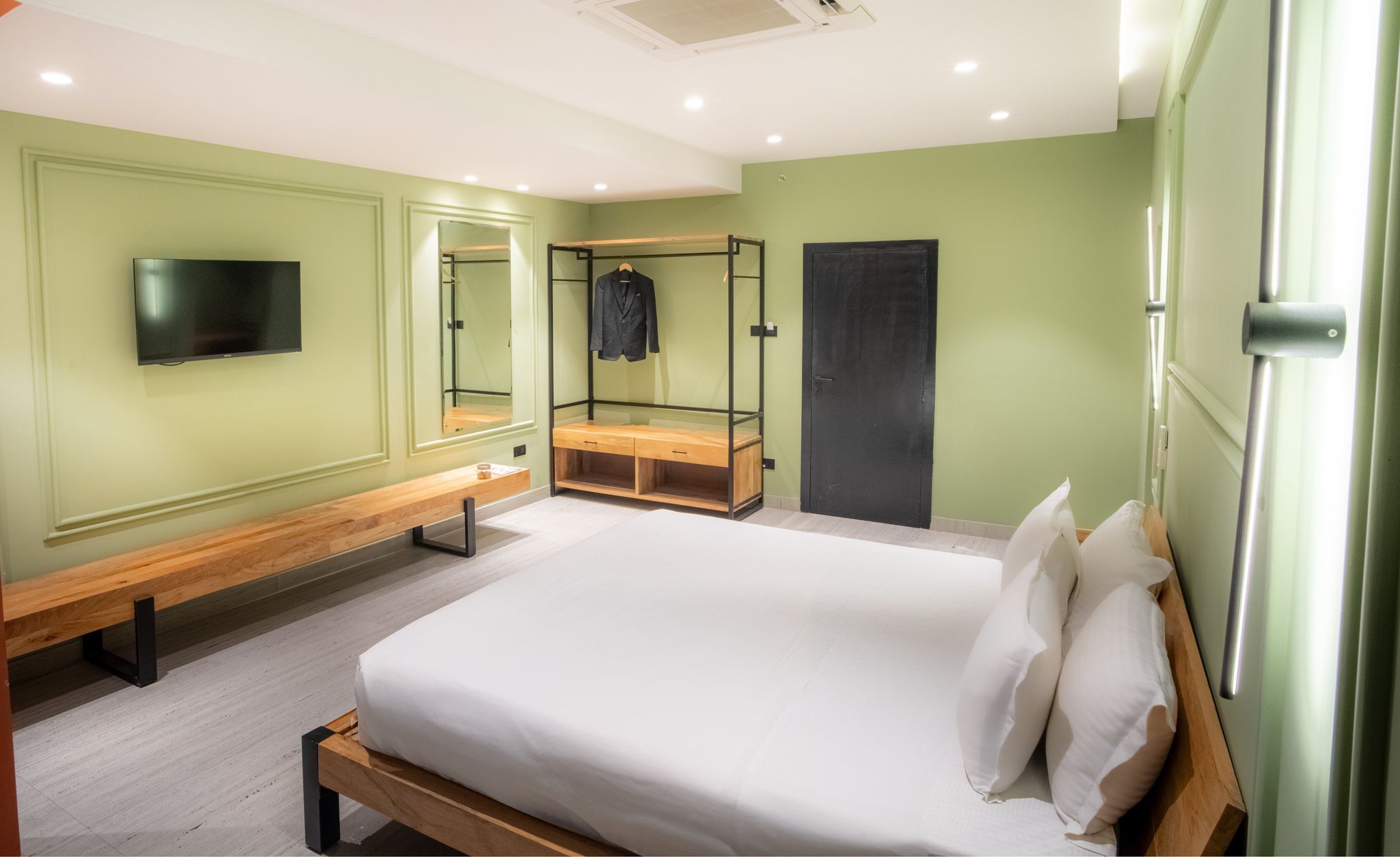 Imperial Deluxe Room with Balcony