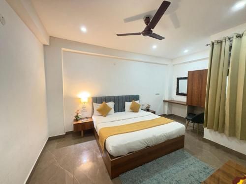 Deluxe Room With Balcony