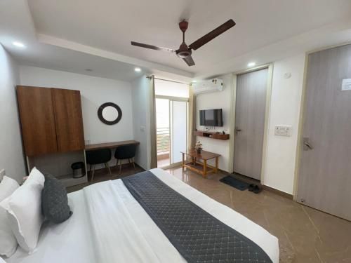 Deluxe Room With Balcony