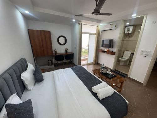 Deluxe Room With Balcony
