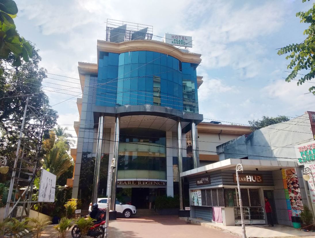 Hotel Pearl Regency