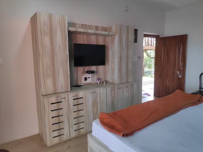 Purbi Beach Resort Deluxe AC Room 4