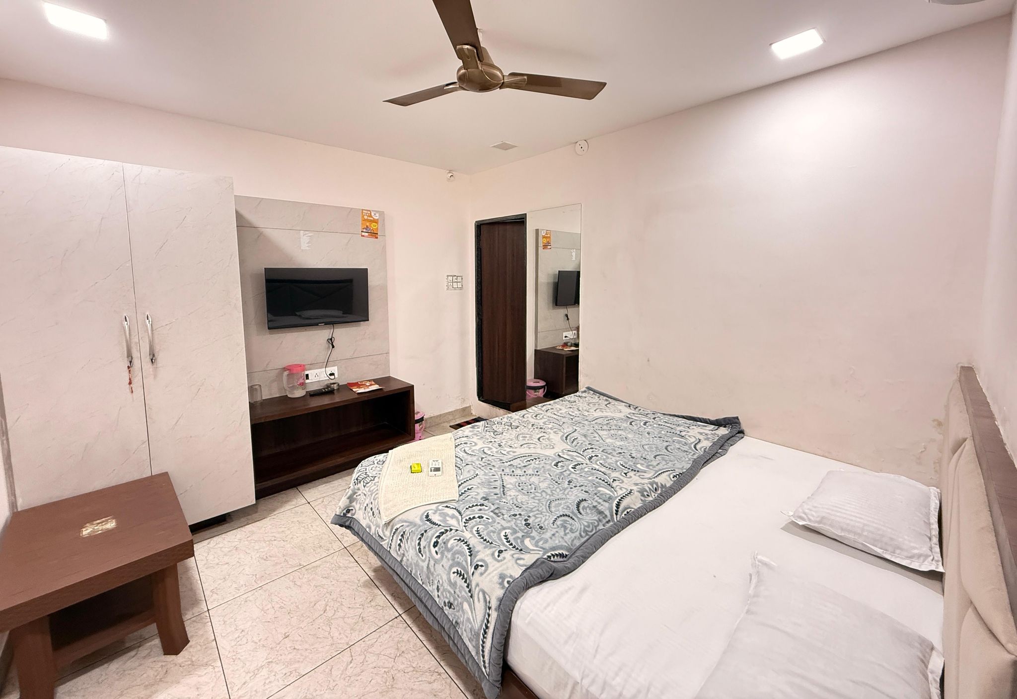 Raghuveera Palace Deluxe Room 3