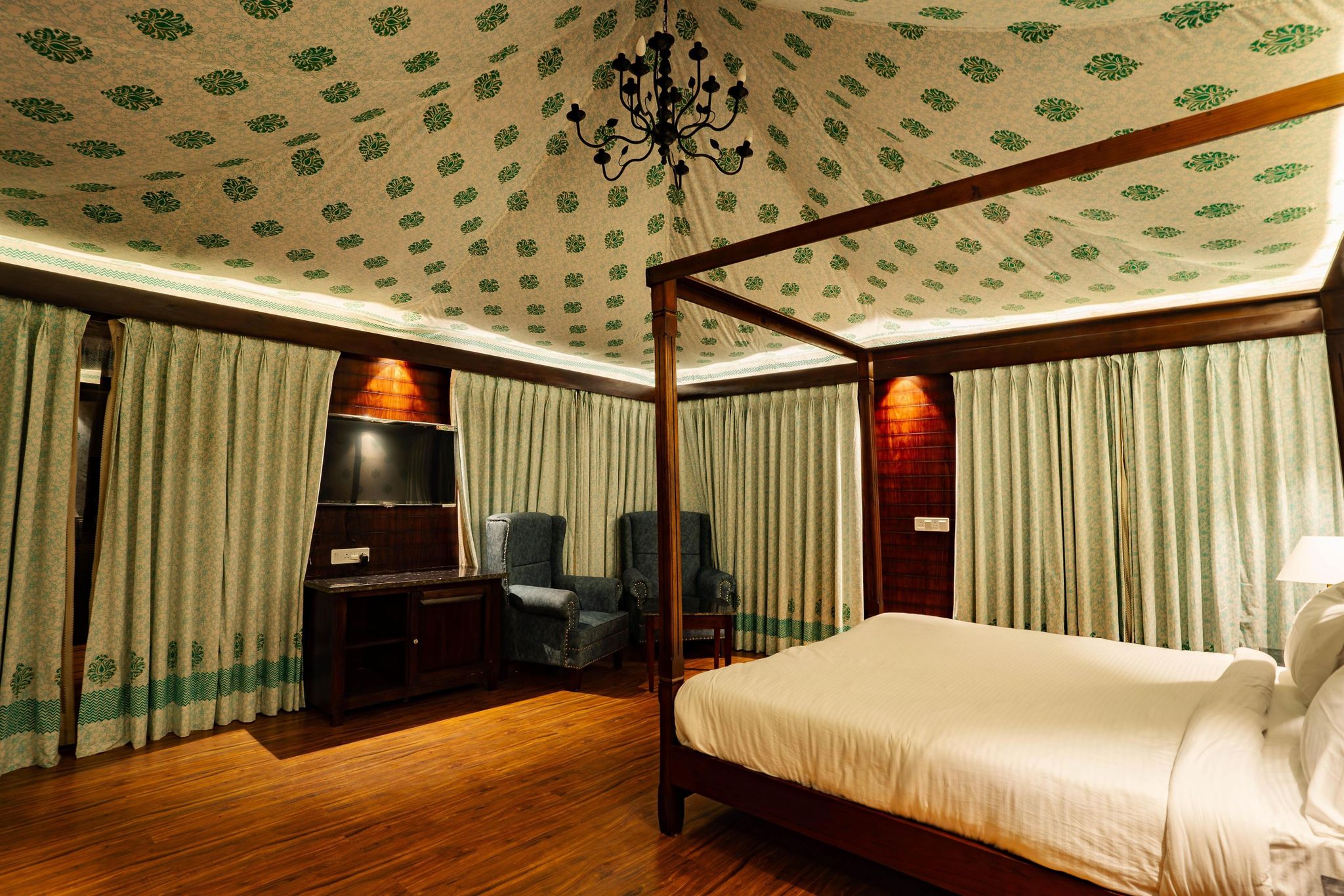 Presidential Suite with Private Pool