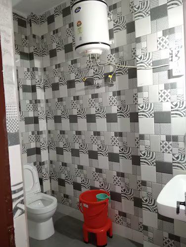 Shivam Hotel Standard Room 5