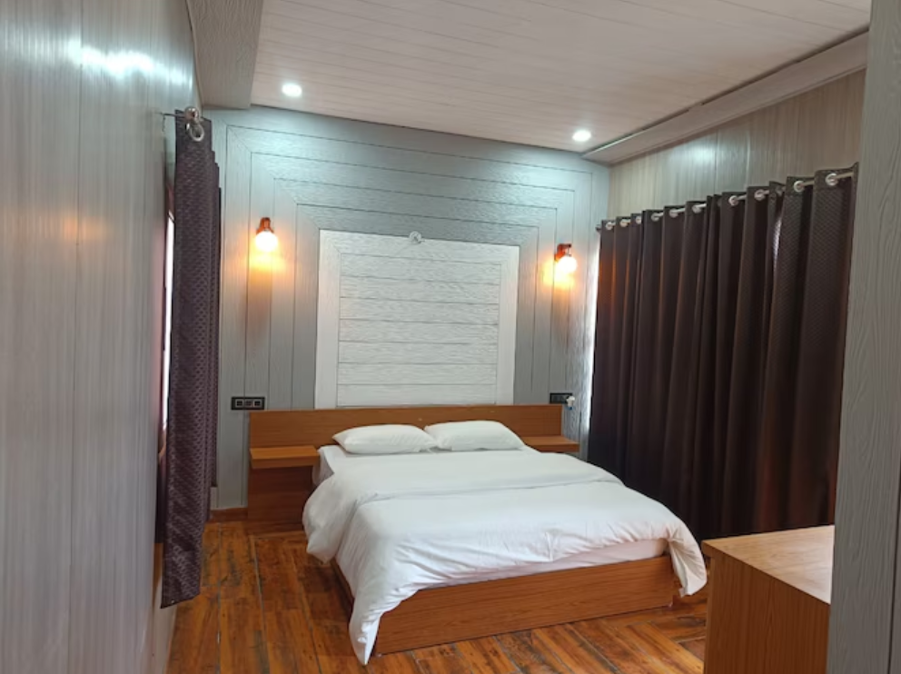 Aranyam Hills Standard Deluxe Room