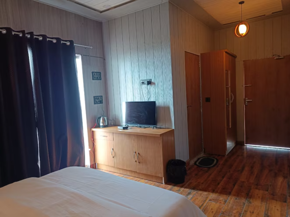 Aranyam Hills Standard Deluxe Room 2