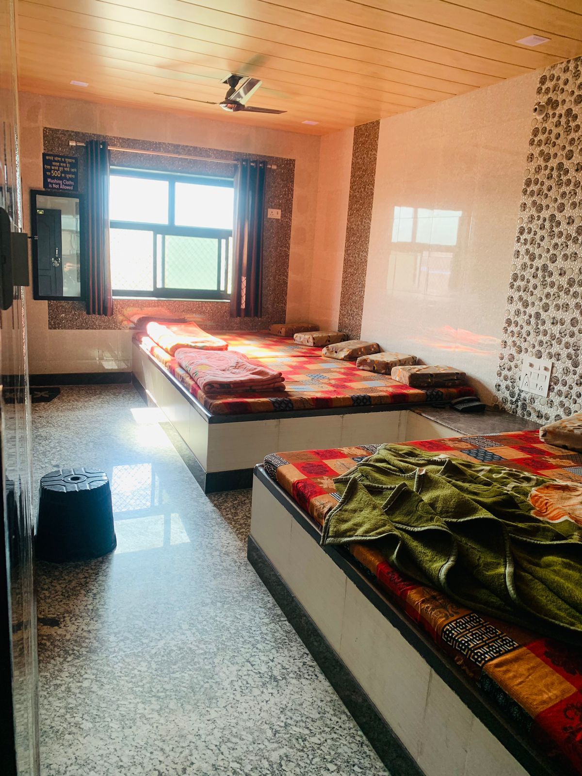 Standard Eight Bed Non ac Room