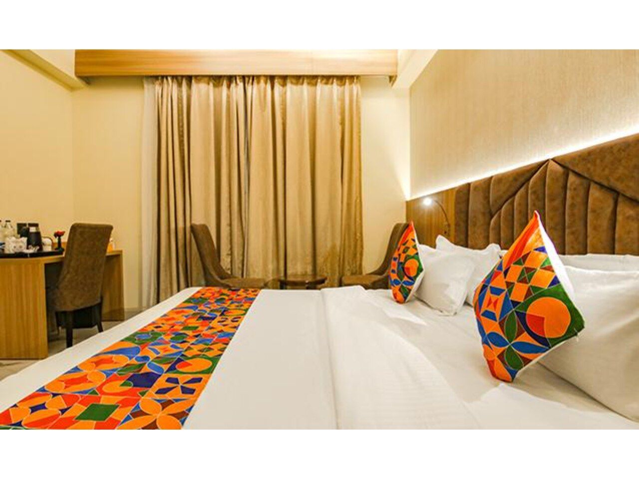 Culture by BVH Hospitality Deluxe Double Room 8
