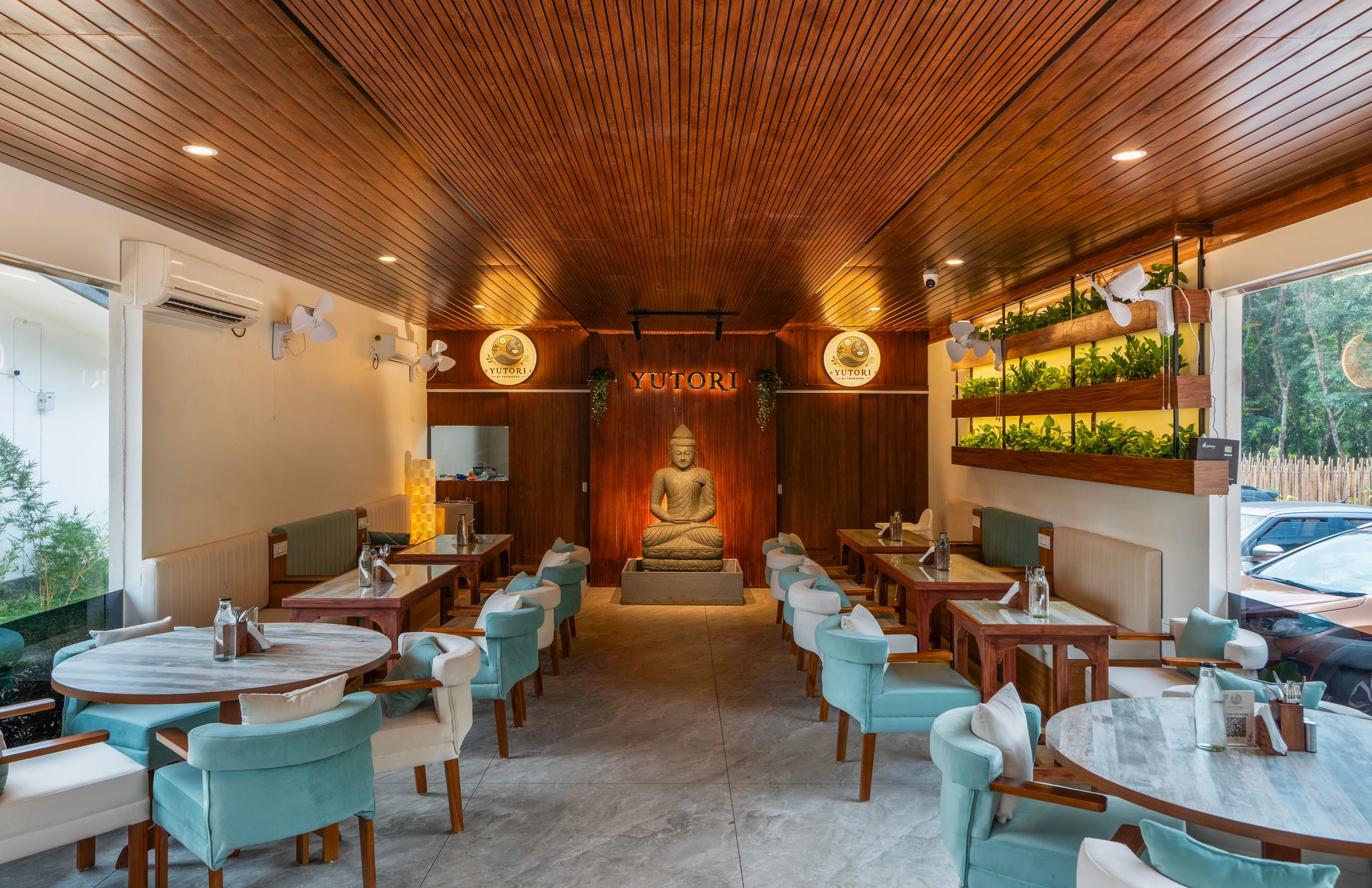 Food & Dining