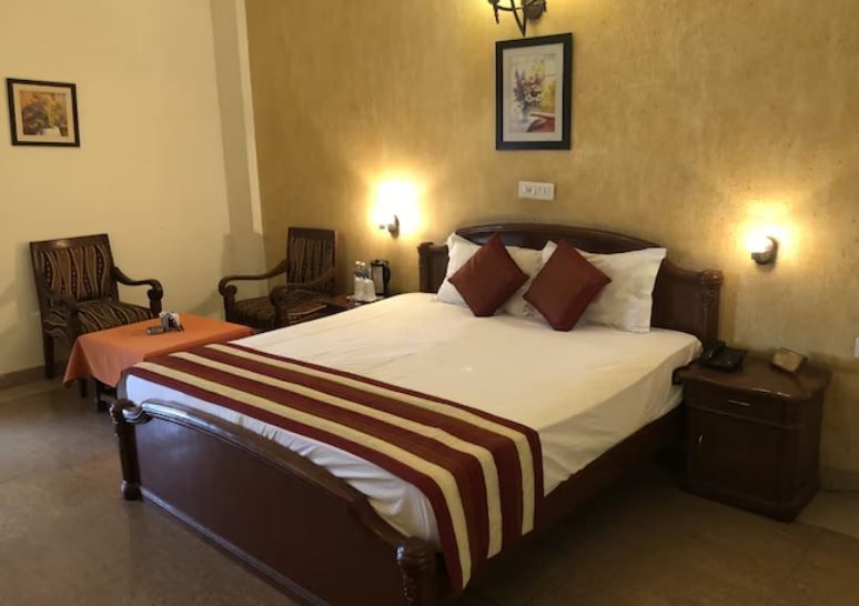Sunbird Tourist Resort, Faridabad Standard Room