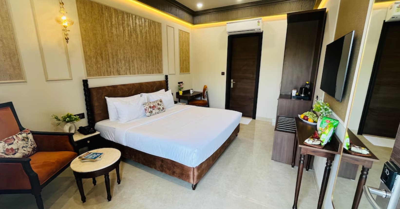 Day Use Room for 6 Hours (10 AM to 6 PM)