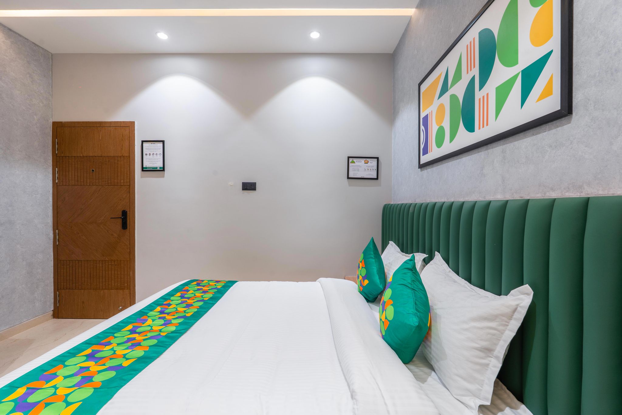 Treebo Sv Residency, Vellore	 Standard room 5