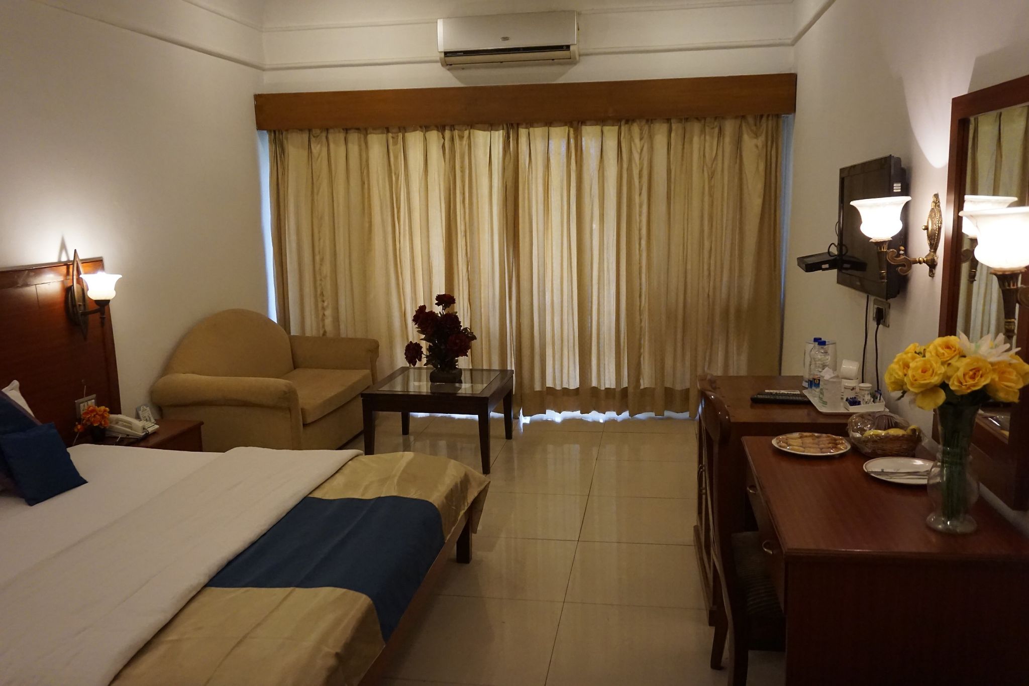 Rajhans Suite