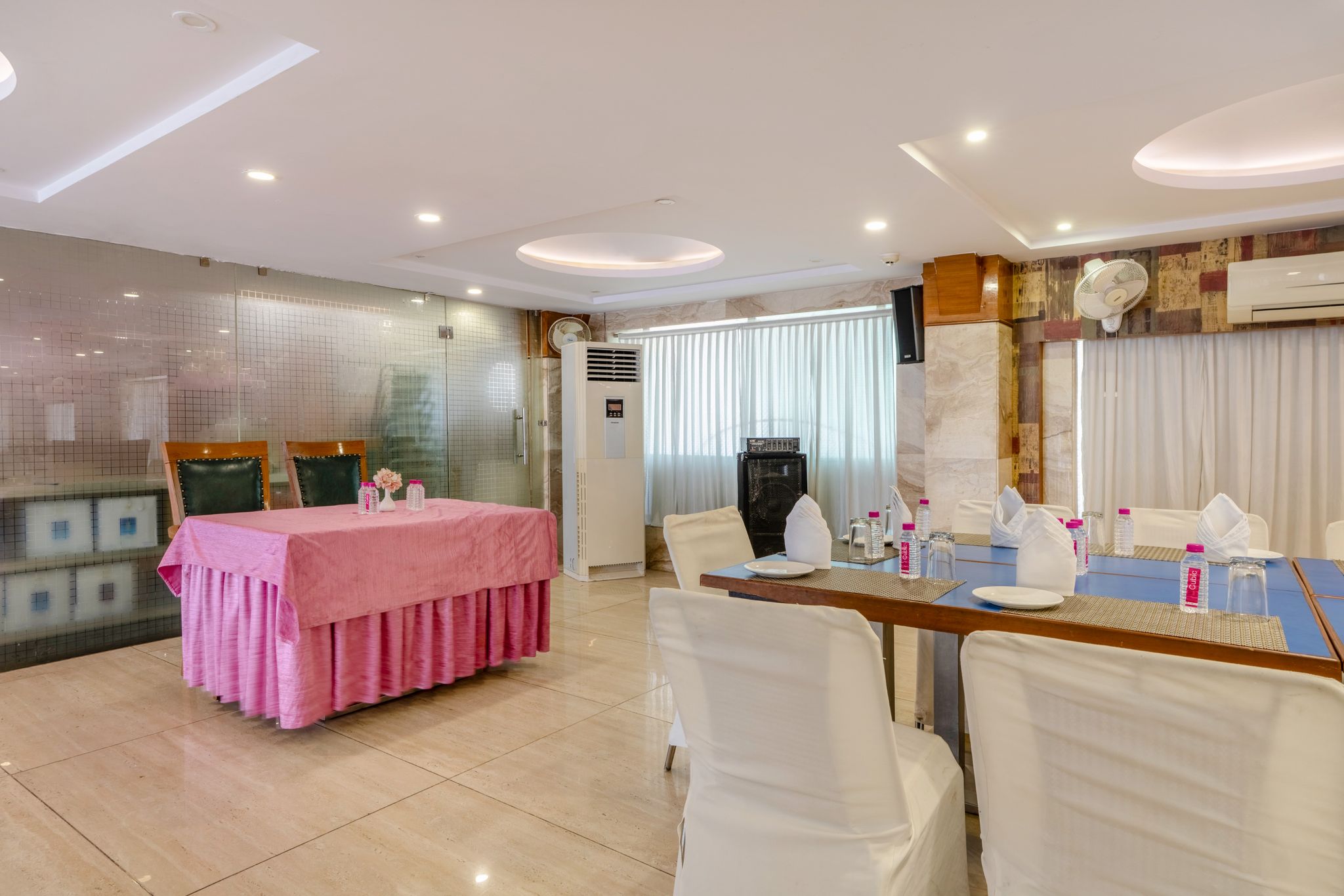 Food & Dining