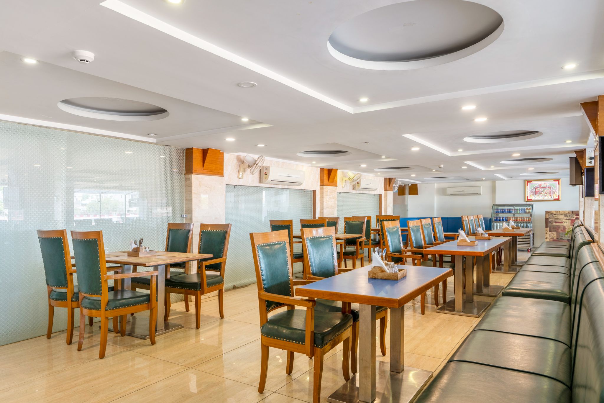 Food & Dining