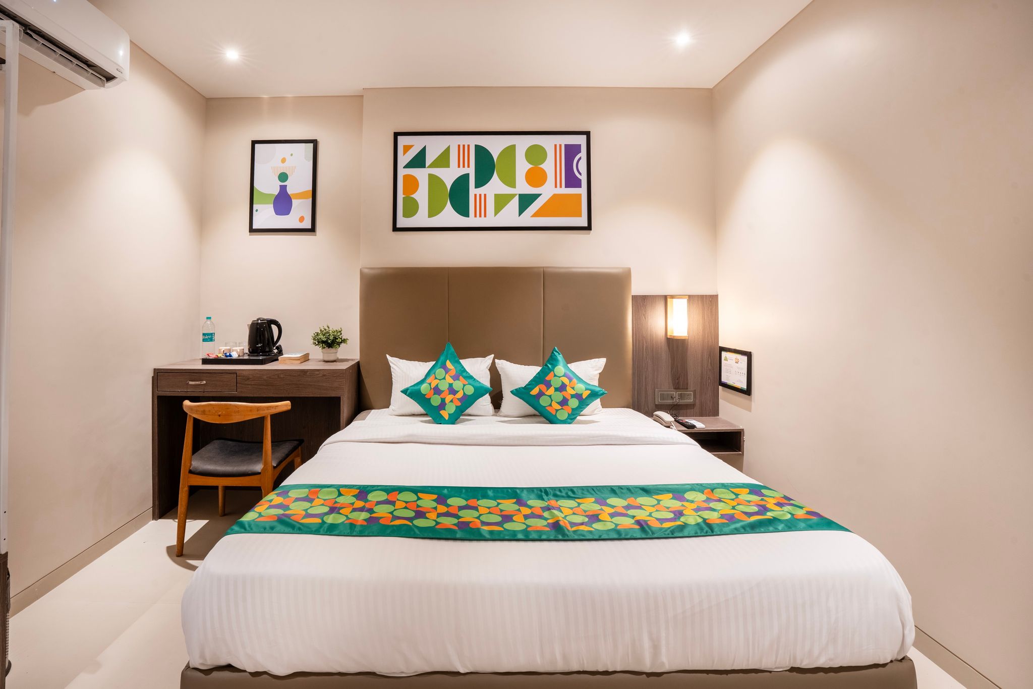 Treebo Vro Boutique, Andheri East Standard room 6