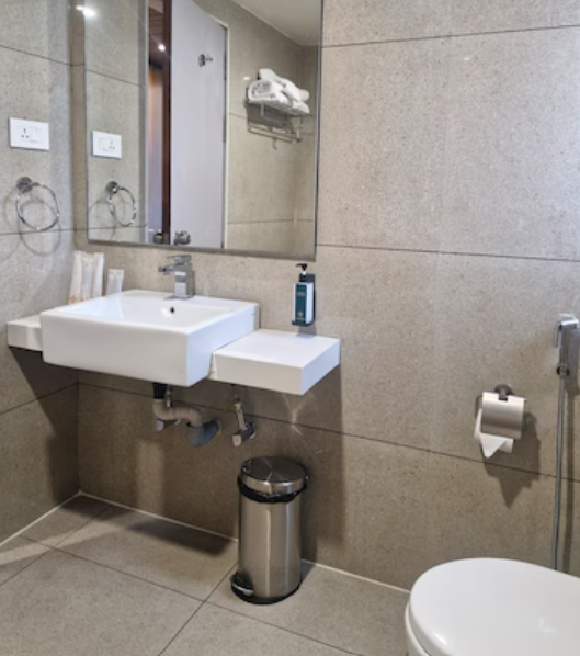 Hotel The Qubice Premium AC Twin Room 3