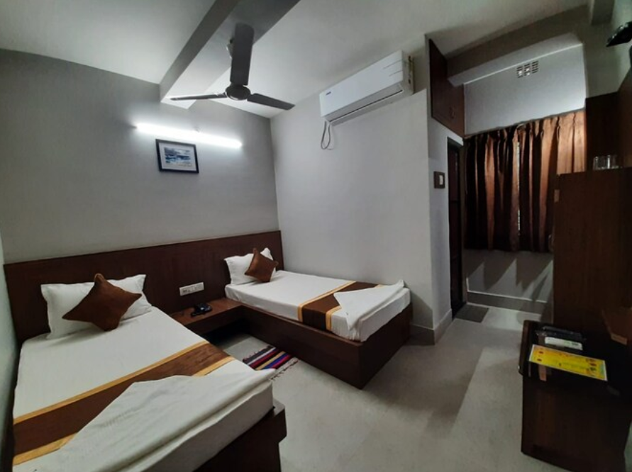 STANDARD AC ROOM