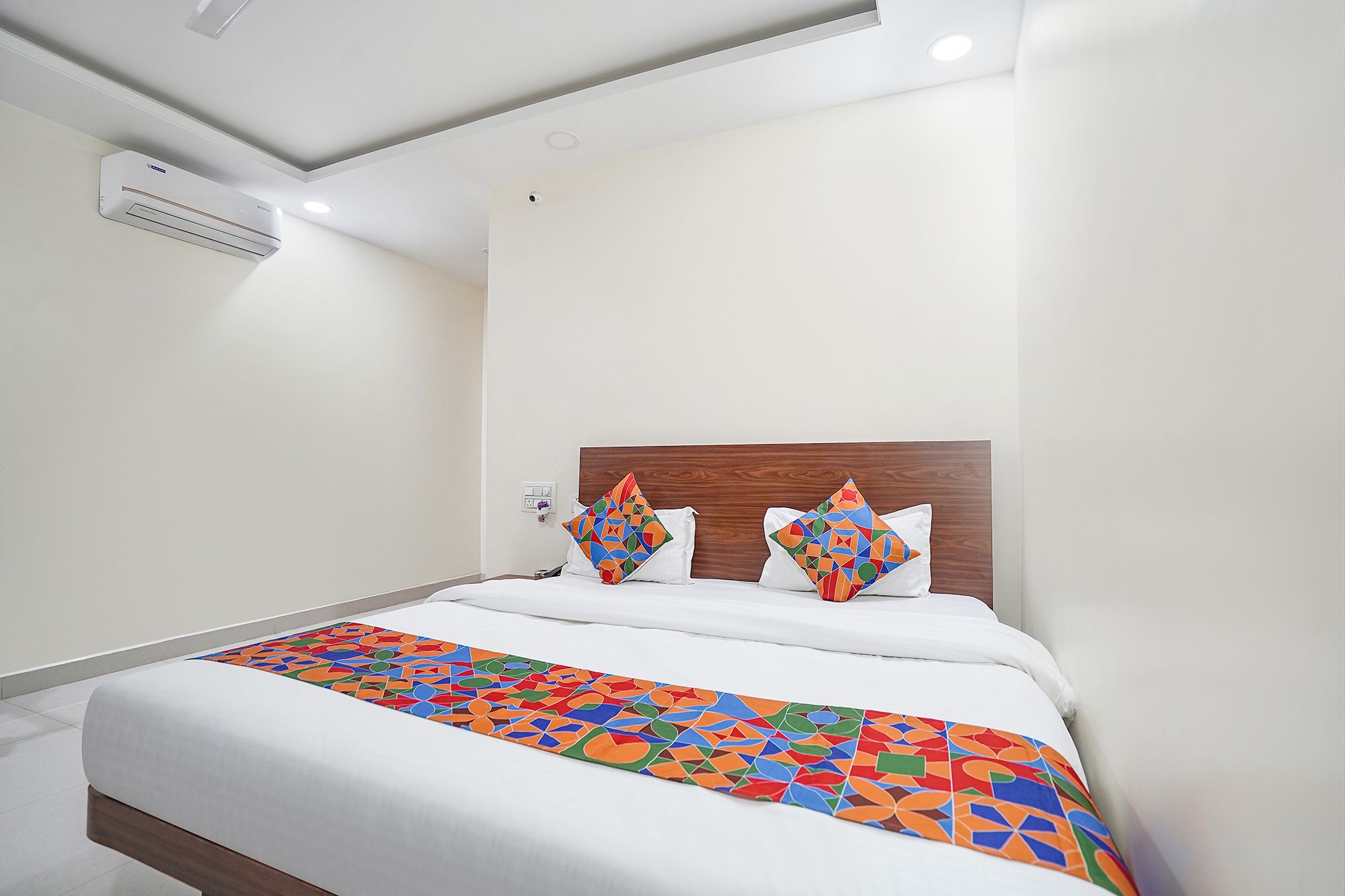 FabHotel The Ganesha Oasis Deluxe Room 2