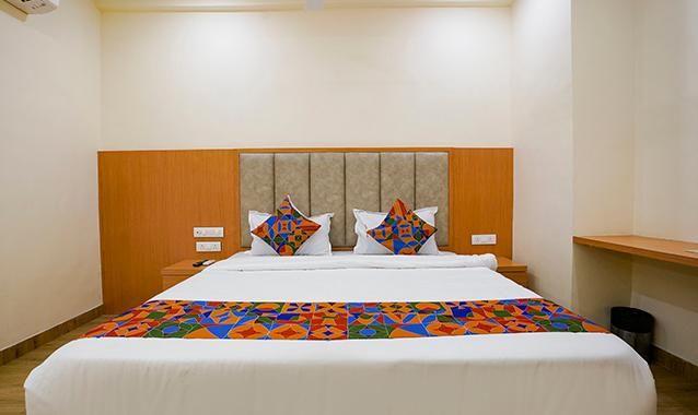 FabHotel 7 Square - Nr BKC