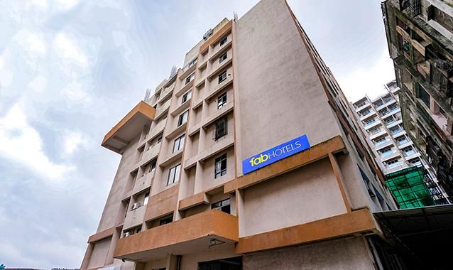FabHotel 7 Square - Nr BKC