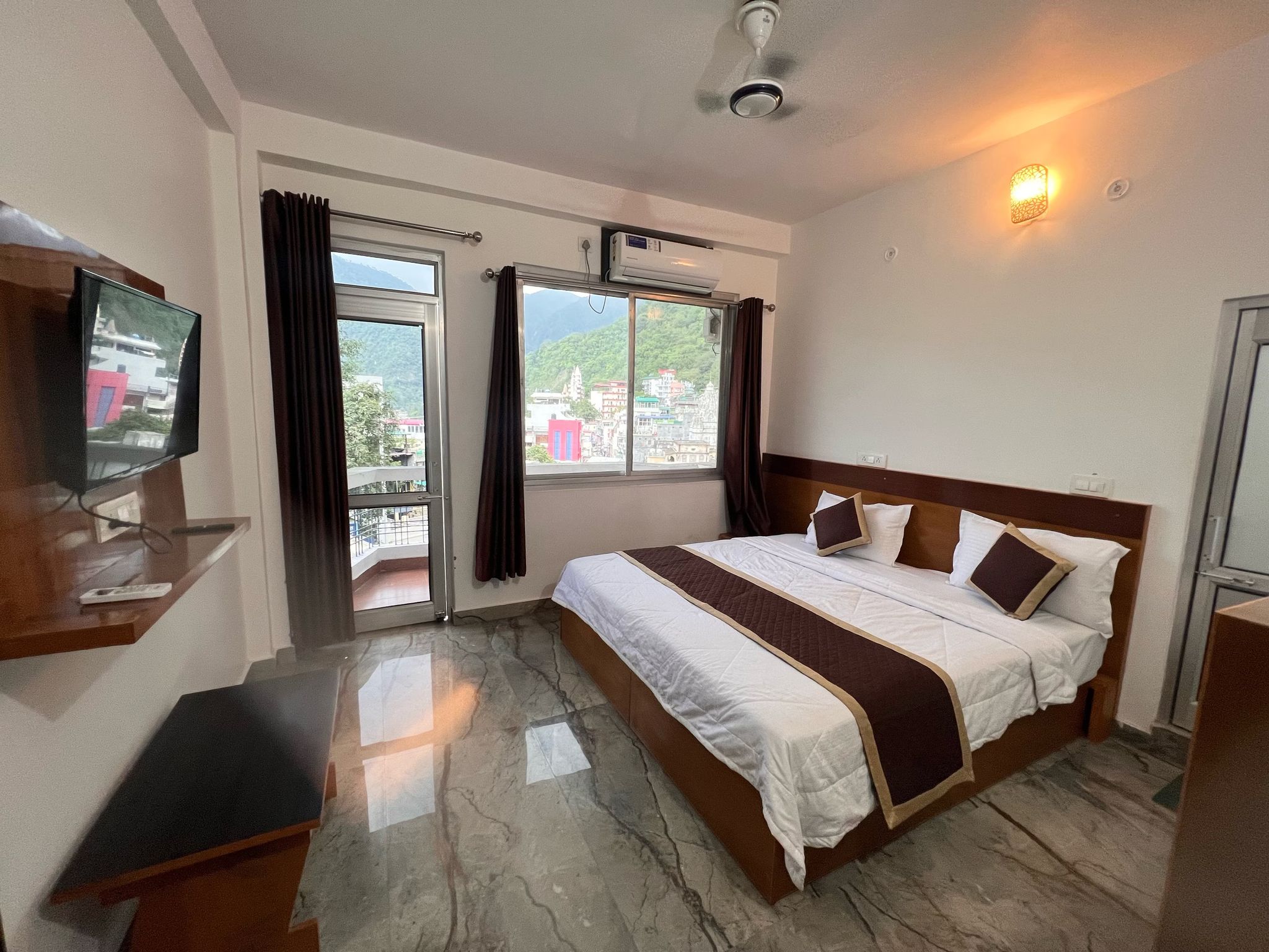 Hotel Manikut
