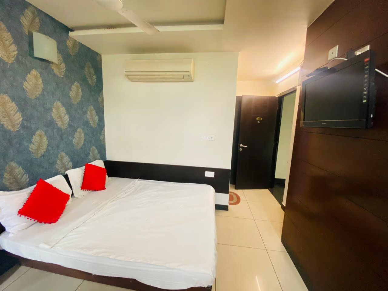 Life's Calling Studio Room 3