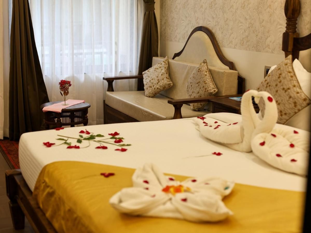 Prana Resorts & Banquets Deluxe Room with Swimming Pool View 2