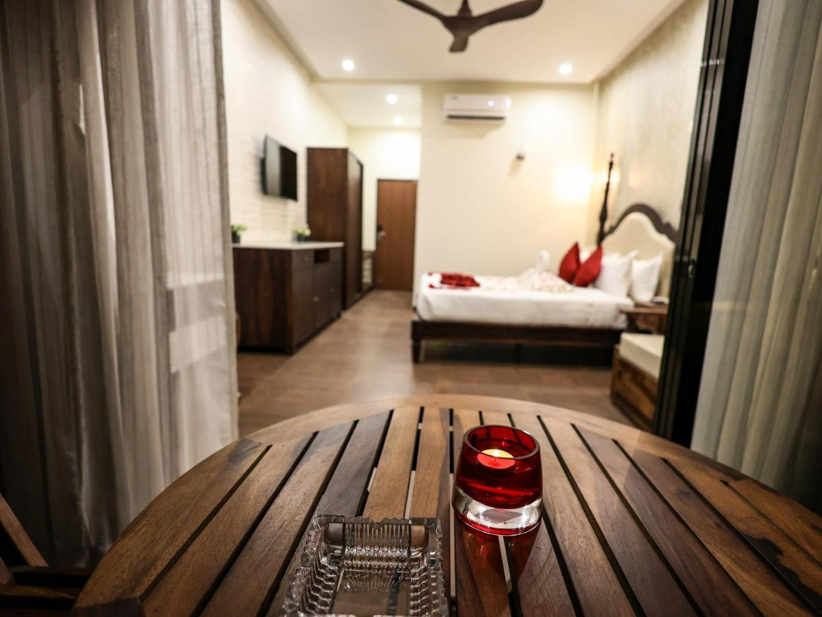Prana Resorts & Banquets Deluxe Room with Swimming Pool View 12