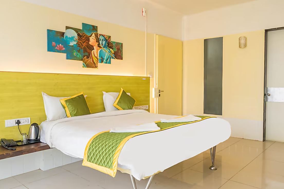 Comfort - Balcony with Sit out