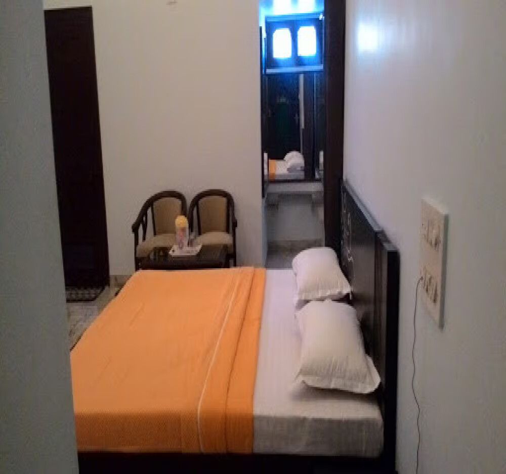 Hotel Milan Super Deluxe Room 4