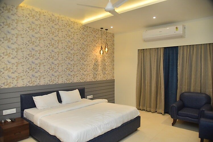 HOTEL MAYUR NEAR RAILWAY STATION RAJNANDGAON Ace Suite Room 8
