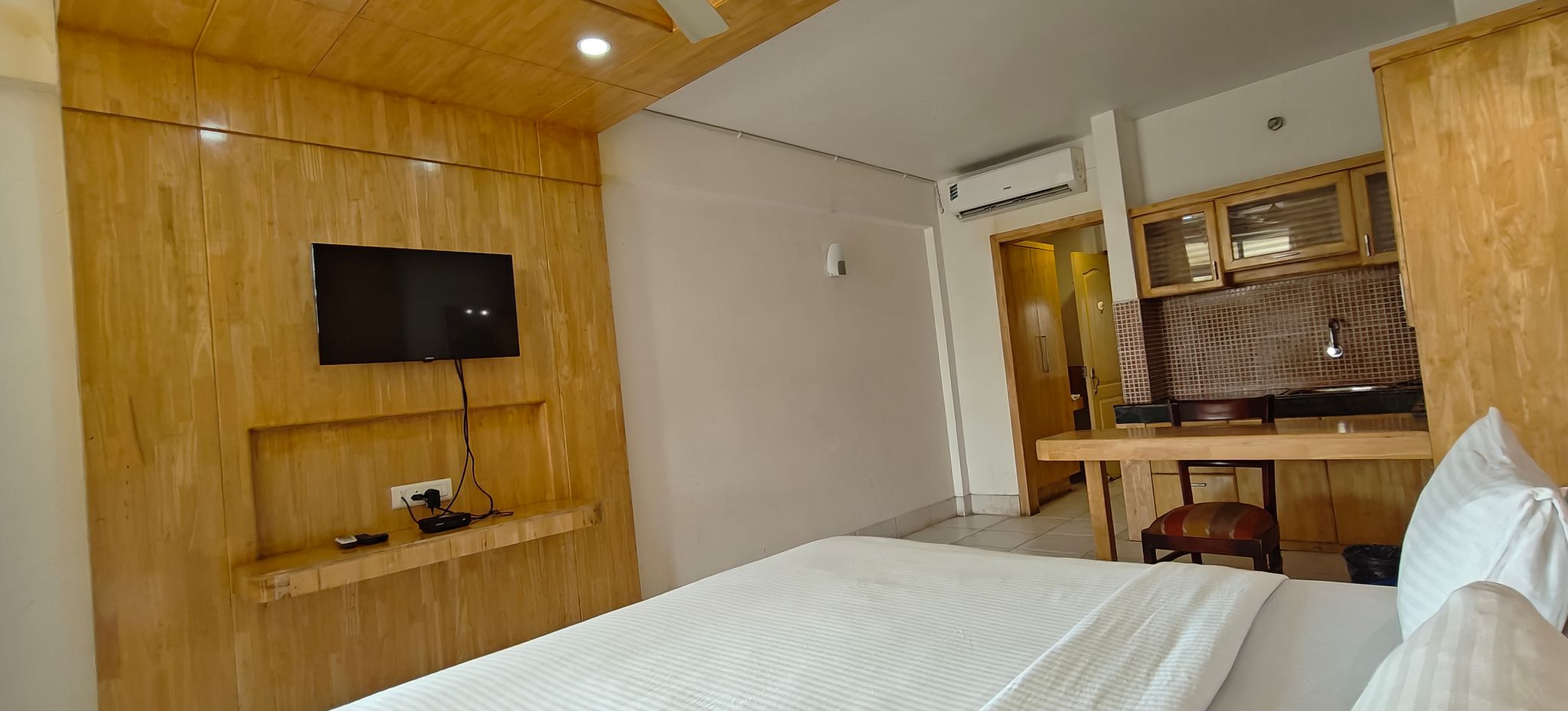 Standard Deluxe Room