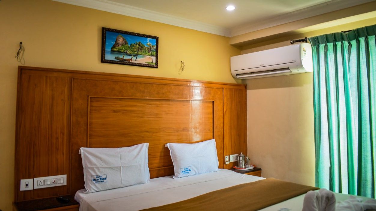 Deluxe Double bed AC