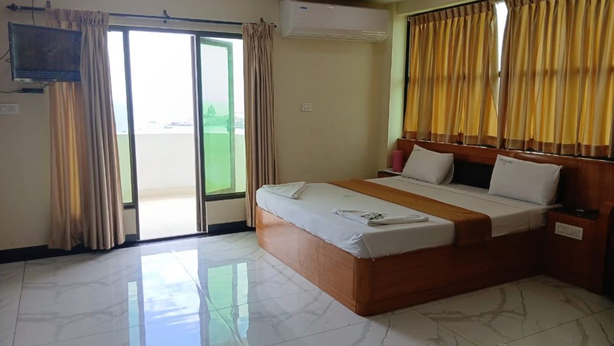 AC Deluxe Sea-facing Room ( Glass Bridge View)