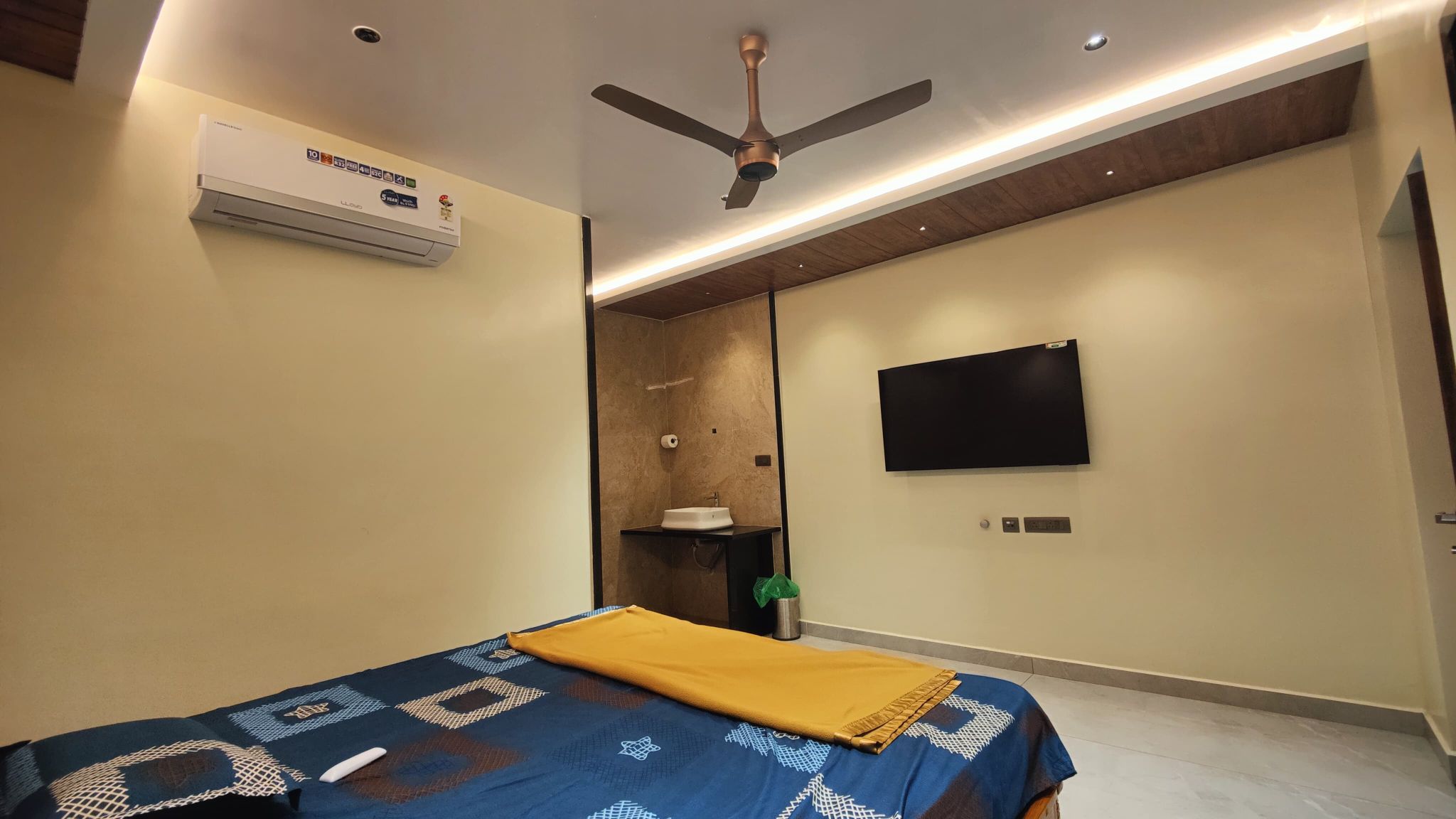 Haritha Sahasra Beach Resort Double Room 3