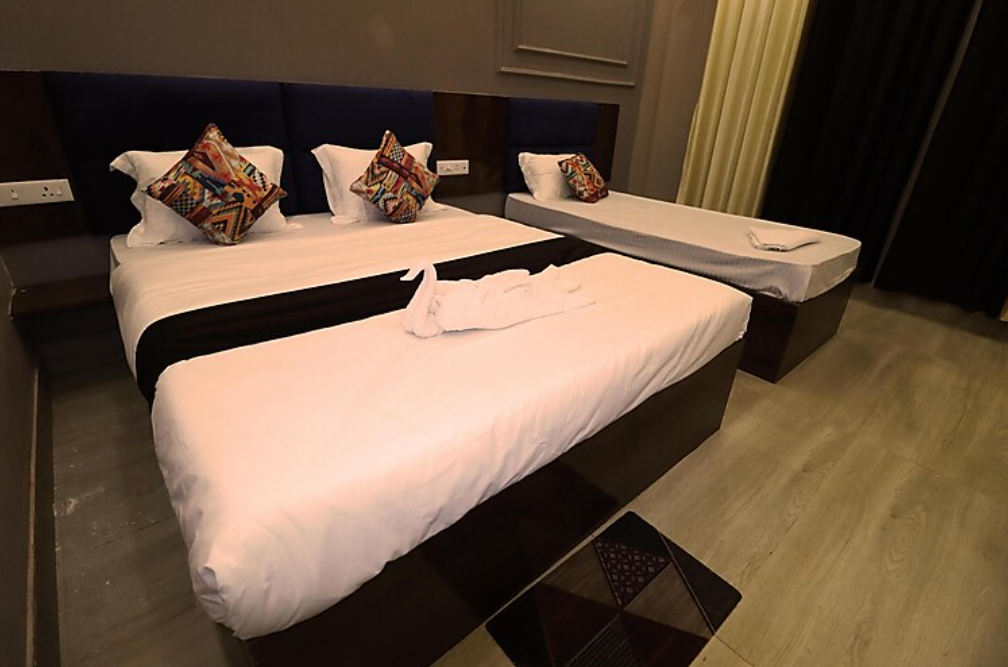 Rajbari Resort PREMIUM ROOM