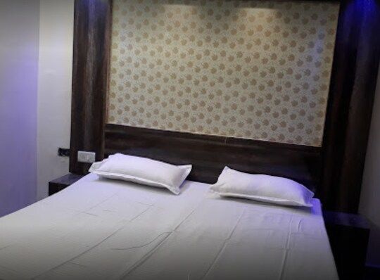 Hotel Shree Krishna vaishnav bhojnalay Deluxe Room 5