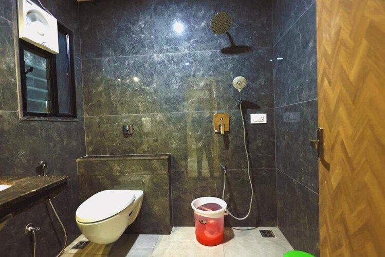 Luxurious AC Serviced Apartment 303